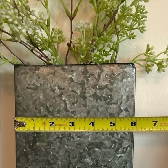 Magnolia Home by Joanna Gaines 2 Wall Pockets - Picture 4 of 9